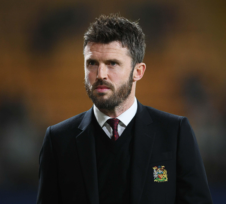 曼联假期政策调整：卡里克废除阿莫林旧规，球员迎休整契机